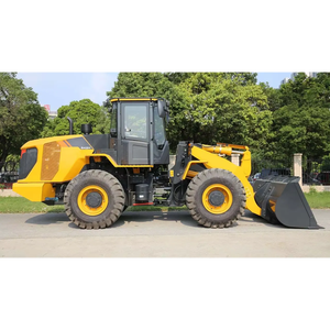 لودر بعجلات 4 طن 842H مع سعة دلو 2.3 متر مكعب - Product Image 1