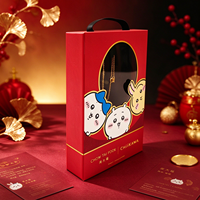 Boîte cadeau de luxe personnalisée rouge motif dessin animé avec fenêtre transparente, insert en mousse noire et impression dorée pour collier