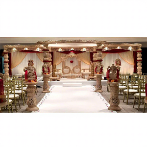 Mandap de Madera para Bodas Asiáticas, Estilo Palacio, Mandap para Bodas del Sur de la India, Decoración Tradicional Hindú para Bodas, Mandap Dorado - Product Image 1