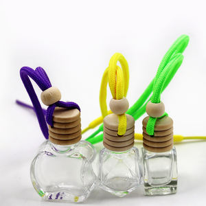 Flacon de parfum vide en verre transparent de 5 ml et 8 ml pour diffuseur d'air frais de voiture avec couvercle en bois et cordon coloré - Product Image 3