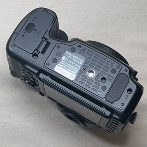 Cámara DSLR Nikon <span class=keywords><strong>D850</strong></span> Usada, 95% Nueva, Sensor CMOS de Fotograma Completo de 45.75 MP, <span class=keywords><strong>4K</strong></span> - Product Image 4