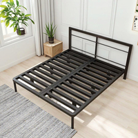 Lit double en fer à suspension de luxe européen - Chambre minimaliste, tête de lit pratique et pliable, design simple