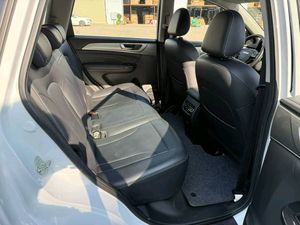 Great Wall China Haval M6 2021 SUV Automatique <span class=keywords><strong>5</strong></span> <span class=keywords><strong>portes</strong></span> <span class=keywords><strong>5</strong></span> places Toit ouvrant électrique Sièges en cuir Conduite à gauche Voiture d'occasion - Product Image 5