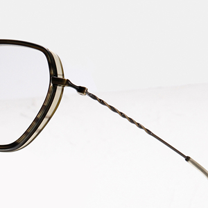 Gafas de titanio rectangulares de montura completa, color sólido, unisex, ligeras, para corrección de la visión en adultos - Product Image 4