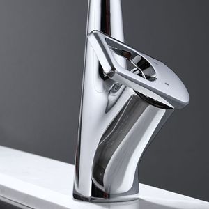 Modern Kitchen Faucet Single Handle Pull Out <b>Spray</b> Deck <b>Mounted</b> Ceramic Valve 2.0-2.9gal/m - Product Image 1