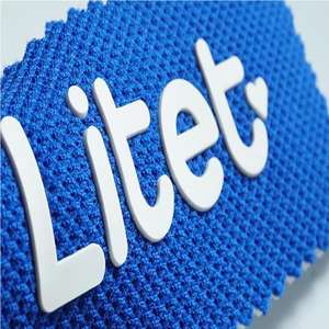 Insigne de silicone de presse à chaud thermique d'impression personnalisée 3d autocollants de transfert de chaleur en caoutchouc de silicone épais en relief - Product Image 5