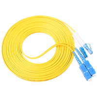 Câble de brassage fibre optique 1m (3ft) 2 fibres LC UPC Duplex vers SC UPC Duplex Monomode (OS2) Riser (OFNR) 2.0mm à gaine serrée Jaune