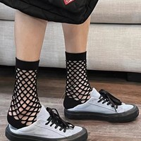 Chaussettes ras du cou en résille audacieuses pour femmes, motif ajouré audacieux, légères, respirantes, décontractées, tendance, multicolores, chaussettes de mode