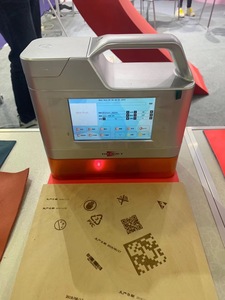 Máy Khắc <span class=keywords><strong>Laser</strong></span> Cầm Tay L3 Wuhan Xiantong Máy In <span class=keywords><strong>Laser</strong></span> Cầm Tay Di Động Cho Ống Da Cao Su Gỗ Nhựa - Product Image 2
