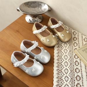 Chaussures Mary Jane en dentelle pour filles - Style princesse, talon plat, élégantes, confortables et performantes pour le printemps - Product Image 1