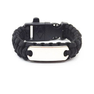 Braccialetto Paracord 550 Mimetico Personalizzato con Logo, Fischietto e Acciarino, Braccialetto Paracord per Sopravvivenza all'Aperto - Product Image 4