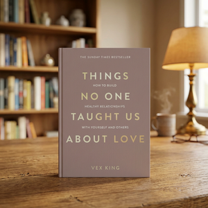 Cosas que nadie nos enseñó sobre el amor de Vex King, libro en inglés con tapa blanda, consejos para relaciones y crecimiento personal - Product Image 1