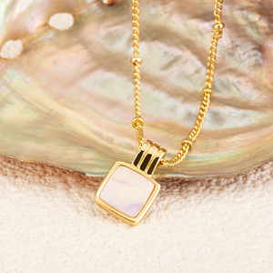 卸売 低価格 純銀 レディース ジュエリー カスタマイズ可能 18K シルバー 金メッキ ネックレス シルバー ペンダント ネックレス - Product Image 1