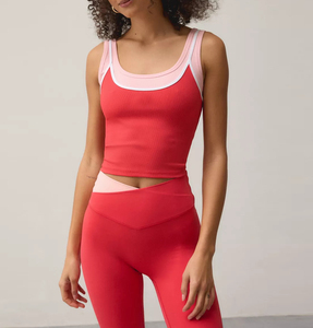 Conjunto de Top Deportivo con Sujetador Incorporado de Doble Capa y Color en Contraste, y Leggings, Ropa Deportiva Elástica Reciclada Ecológica - Product Image 1