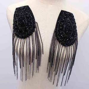 Toppe per cappello da sposa di Halloween in feltro di feltro resistente all'acqua stile etnico grande catena di lusso a spalla - Product Image 1