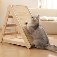 Pohon Garukan Kucing Kayu Solid Lipat Berlapis Sisal Desain Vertikal Sangat Tahan Lama Tidak Rontok Gaya Minimalis Cakar