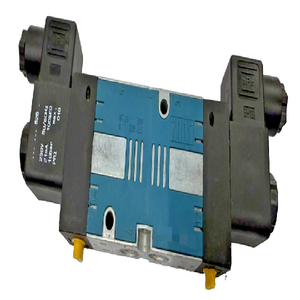 Sol direccional neumático de 5776225280 vías 5/2 CD7. Válvula M14X1 230V AC - Product Image 1