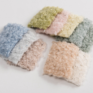 Tissu fausse fourrure bouclée 100% polyester argent, vêtements, vente en gros - Product Image 4