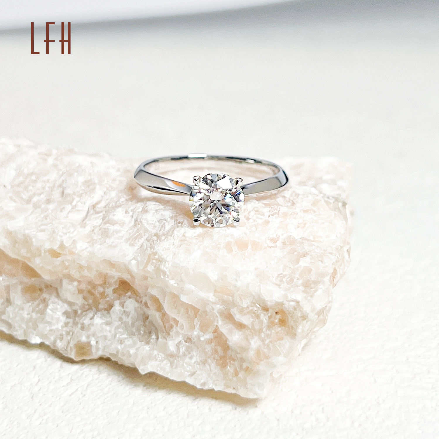 เพชรโมอิส