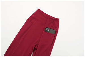 Ensemble de yoga 2 pièces pour femmes grandes tailles, avec soutien-gorge sexy à décolleté plongeant et dos élégant, et leggings taille mi-haute, avec poches latérales, écologique et respirant, vêtements de sport - Product Image 4