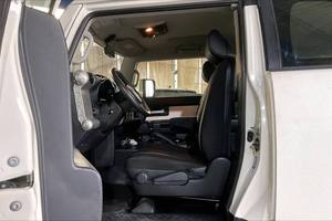 Compre Ahora Autos Usados Toyota <span class=keywords><strong>FJ</strong></span> <span class=keywords><strong>Cruiser</strong></span> GXR SUV 2022 Listos para Enviar - Product Image 5