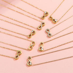 <span class=keywords><strong>Collana</strong></span> di Tendenza da Donna con Ciondolo <span class=keywords><strong>Infinito</strong></span> <span class=keywords><strong>e</strong></span> <span class=keywords><strong>Cuore</strong></span> d'Amore in Acciaio Inossidabile Placcato Oro 18K PVD con Zircone, Impermeabile per Feste <span class=keywords><strong>e</strong></span> Fidanzamenti - Product Image 3