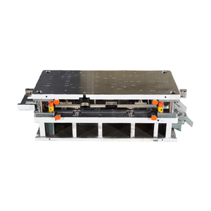 แม่พิมพ์ขึ้นรูปแบบโปรเกรสซีฟที่ปรับแต่งได้ ผลิตขายึดแผงหน้าปัดรถยนต์ที่มีความแม่นยำสูง - Product Image 4