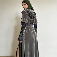 Abaya formelle quotidienne pour femmes, tendance, en velours gunmetal noir, avec dentelle florale, fente haute, enveloppe