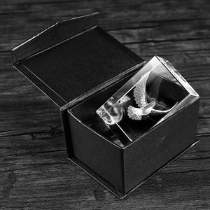 Parlayan yüksek kalite özelleştirilmiş 2D / 3D lazer gravür kristal küp fotoğraf çerçevesi lazer düğün yıldönümü - Product Image 3