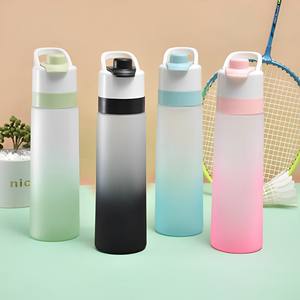 Özelleştirilmiş kullanımlık Fitness spor seyahat su şişeleri toptan 700ml okul plastik Misting sprey su şişesi saman ile - Product Image 2