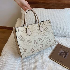 Bolsos de Mano de Lujo para Mujer en Piel Sintética de Alta Calidad, Diseño de Última Moda, Bolso Tote de Diseñador Premium para Damas - Product Image 6