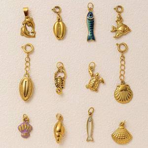 Pendentif DIY en émail, motif créature marine vintage, style Romantique Océan et Sagesse, avec breloque vitalité offerte - Product Image 1