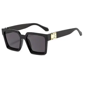 남성과 여성을 위한 유행 대형 프레임 편광 UV 보호 선글라스 자동차 선글라스 홀더 S70-S77