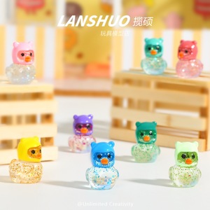 Pato en Miniatura de Resina con Gorro de Oso, Brillante, Artístico, para Manualidades, Joyería, Decoración del Hogar - Product Image 2