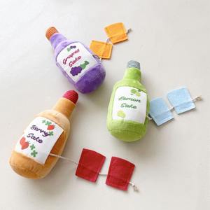 Giocattolo di peluche per animali domestici a forma di bottiglia resistente giocattolo di <span class=keywords><strong>Pet</strong></span> <span class=keywords><strong>Pet</strong></span> <span class=keywords><strong>Pet</strong></span> Squeak giocattoli divertenti cibo nascosto giocattolo da masticare per cani - Product Image 2