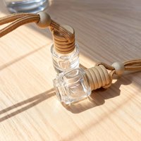 Diffuseur de parfum pour voiture, flacon d'huile aromatique rond carré transparent 8ml avec bouchon en bois, vide, à suspendre