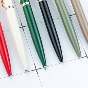 Wholesale Custom Logo 1.0Mm Metal Retractable Color With Gold Clip Press-Action Ballpoint Gift <b>Pen</b> - Product Image 3