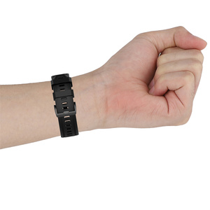 <span class=keywords><strong>Bracelet</strong></span> de montre intelligent en silicone souple anti-transpiration 20mm pour <span class=keywords><strong>Garmin</strong></span> <span class=keywords><strong>Fenix</strong></span> <span class=keywords><strong>7s</strong></span> <span class=keywords><strong>Bracelet</strong></span> de montre remplacement trou d'air accessoires de montre - Product Image 5