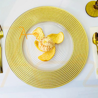 Assiette à dîner de table de luxe 13 pouces décoration de fête événement en gros assiettes de chargeur de mariage en verre clair à bord doré