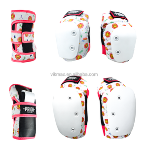 ชุดอุปกรณ์ป้องกันสำหรับเล่นสเก็ตบอร์ดสำหรับผู้ใหญ่ รุ่นยอดนิยม ลดราคาพิเศษ 6 ชิ้น ไซส์ L  ชุดสนับเข่า สนับศอก สนับข้อมือ ครบชุด - Product Image 1