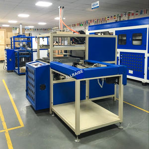 Máquina de moldeo de cajas de plástico, máquina de embalaje de blíster, producto de Pvc para mascotas, máquina de termoformado al vacío - Product Image 4