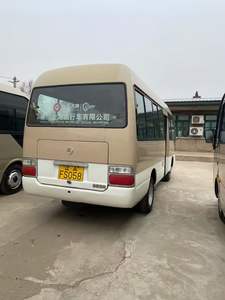 Minibús Usado Xiamen Golden Dragon Coaster Modelo 2014, Tamaño Mediano, 19 Asientos, Motor Diésel, Transmisión Manual - Product Image 3