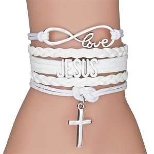 Bracelet en Cuir Multicouche « Jésus M'Aime » avec Croix, Bijou Chrétien Tendance pour Hommes et Femmes - Product Image 5
