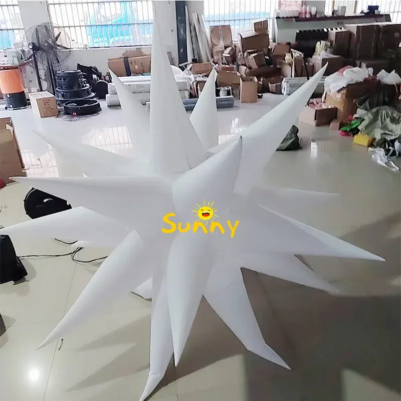 Fabrika toptan asılı şişme LED yıldız balon modeli şişme beyaz yıldız parti dekorasyon için LED ile