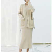 Hochwertige Damen Einfache und Vielseitige Klassische Kaschmir-Strickjacke V-Ausschnitt Kaschmir-Pullover für Herbst und Winter