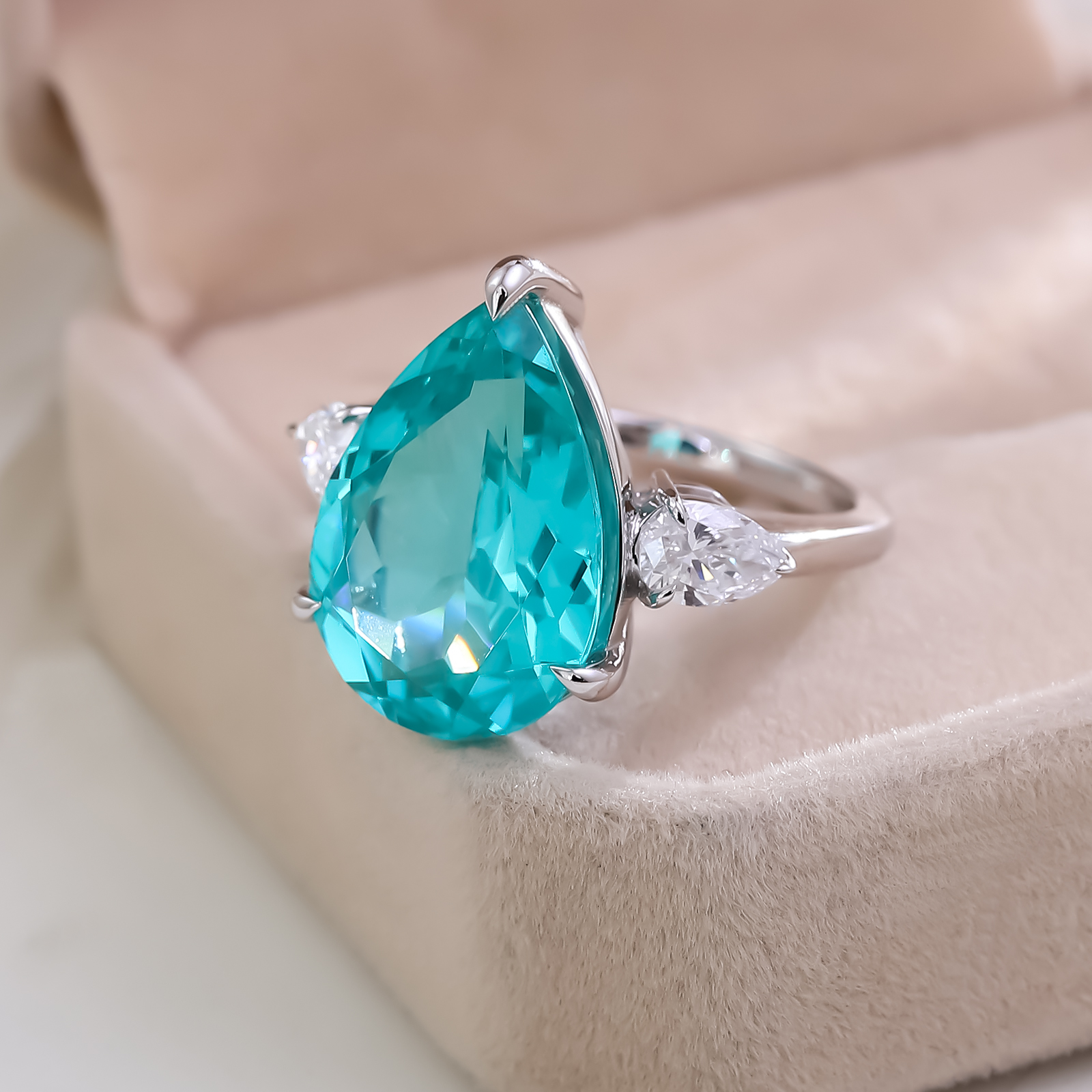 แหวนทองคำแท้ 14K ประดับโกเมนสังเคราะห์