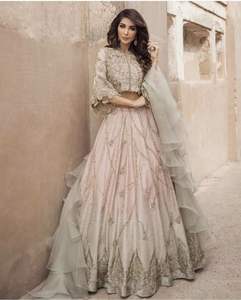 Conjunto de Lehenga y Top Adornado con Hermosas Cuentas de Cristal |   Hermoso Vestido de Novia para Mujer - Product Image 1