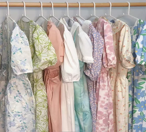 Robe de style mixte Marque Discount Vêtements pour femmes Stock Vêtements en gros Vêtements d'occasion bon marché