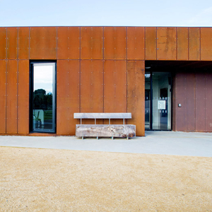 Panneaux de bardage muraux modernes en acier Corten pour extérieur, option aluminium, résistants aux produits chimiques, certifiés ISO 9001, découpés au laser - Product Image 1