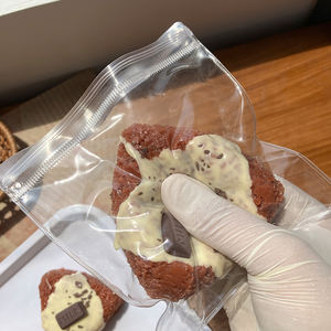 Juguete de Descompresión Suave y Pegajoso con Forma de Rollo de Arroz y Vegetales con Chocolate Simulado, Regalo para Adultos y Niños - Product Image 1